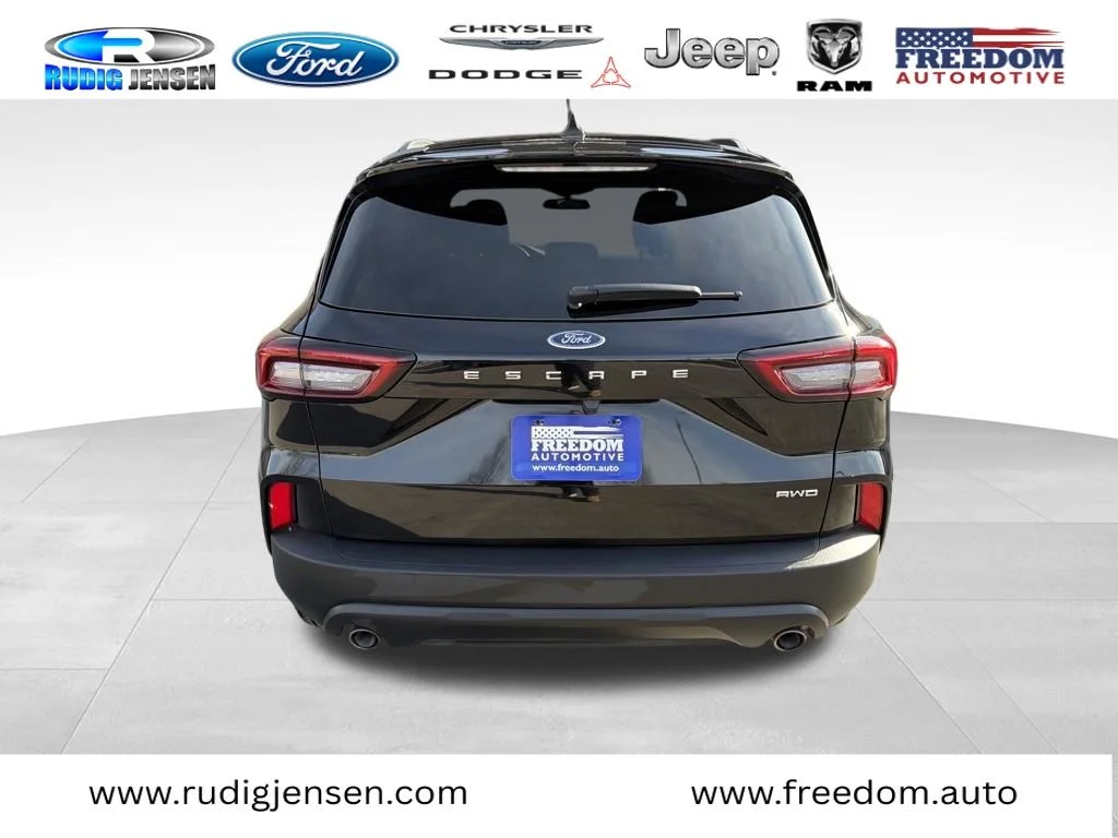Used 2025 Black Ford ST-Line Select image 4
