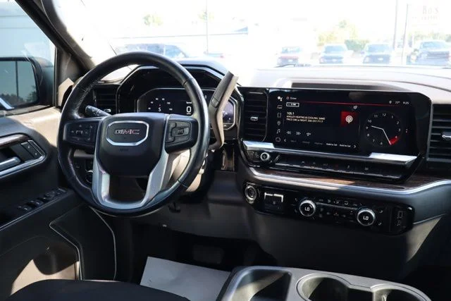 Used 2022 Black GMC Elevation image 26