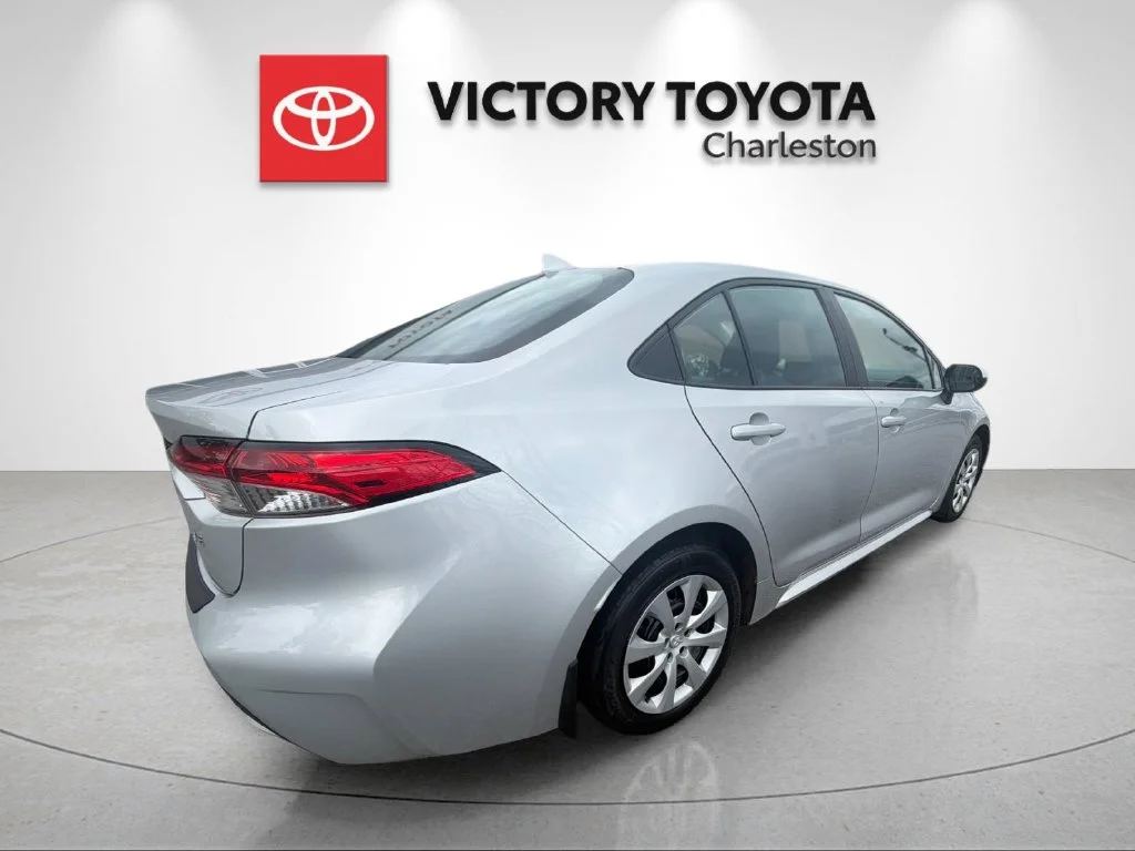 Used 2021 Silver Toyota LE image 7