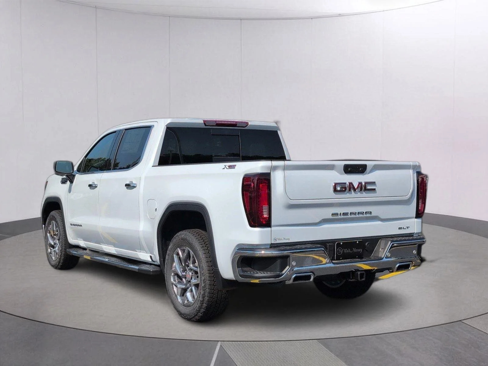 New 2026 Glacier White Tricoat GMC SLT image 3