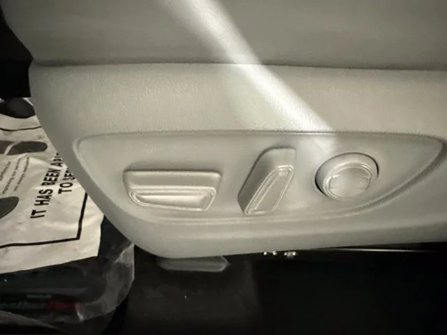 Used 2022 Gray Toyota XLE image 22