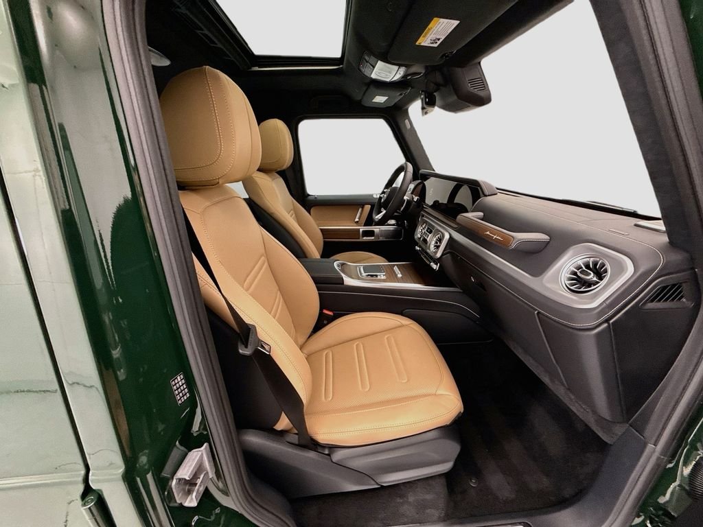 New 2027 MANUFAKTUR Deep Green Mercedes-Benz G 580 image 19