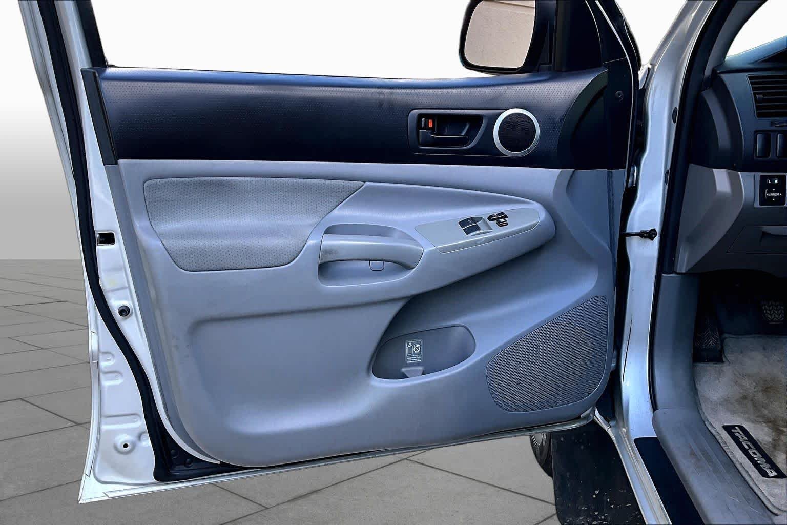 Used 2010 Silver Streak Mica Toyota  image 20
