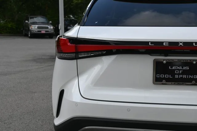 Certified Used 2025 EMINENT WHITE PEARL Lexus 350 Premium Plus image 5