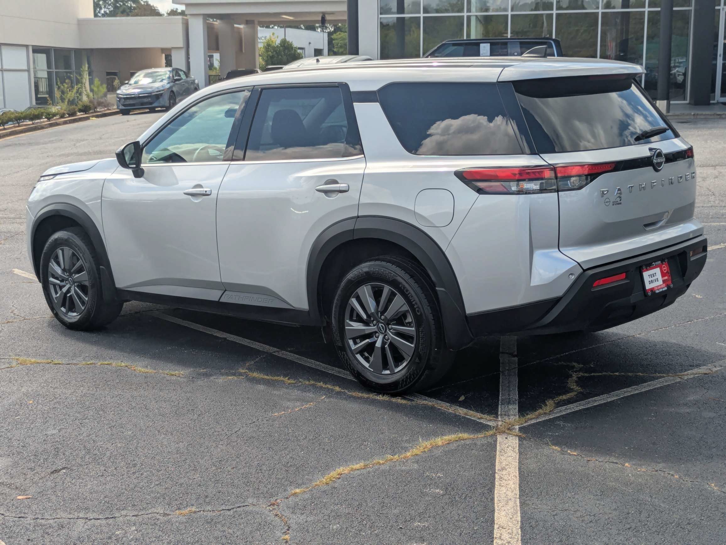 Used 2024 Silver Nissan S image 5