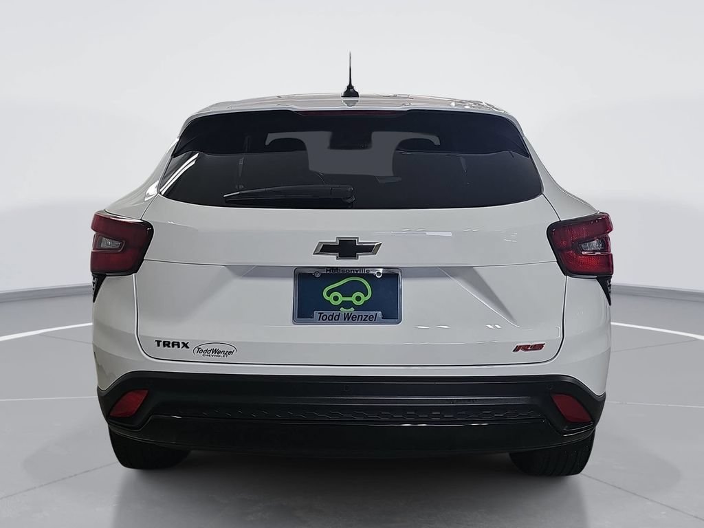 Certified Used 2024 Summit White Chevrolet 1RS image 5