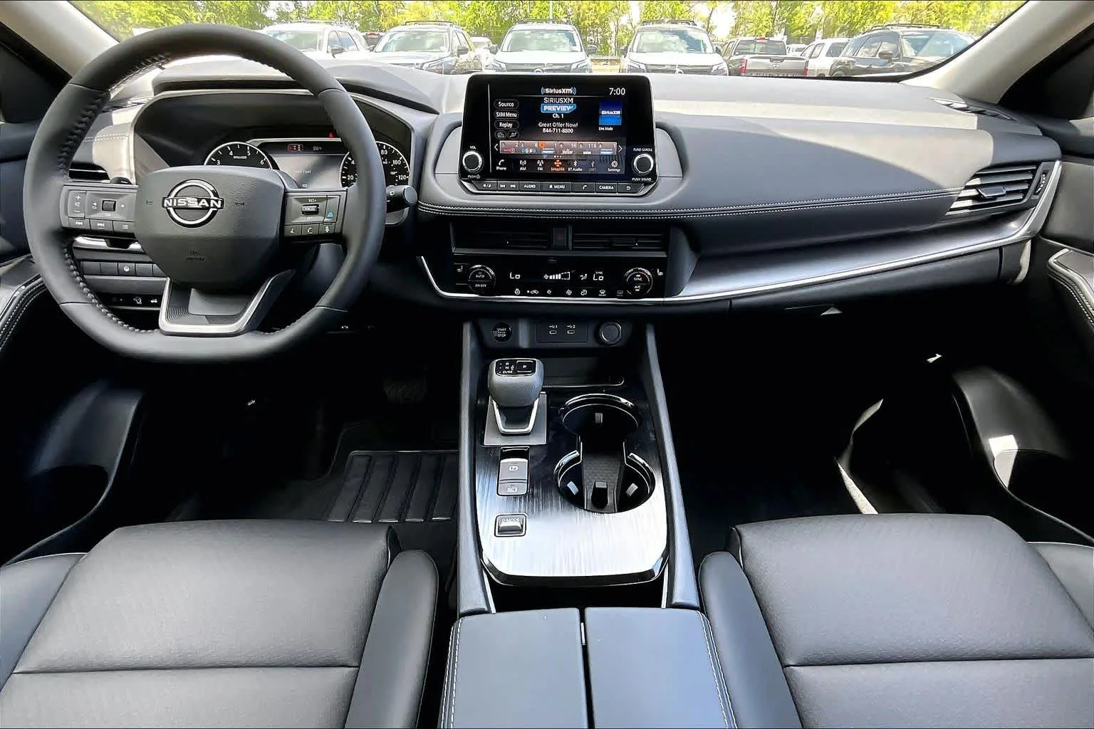 View vehicle photo 5