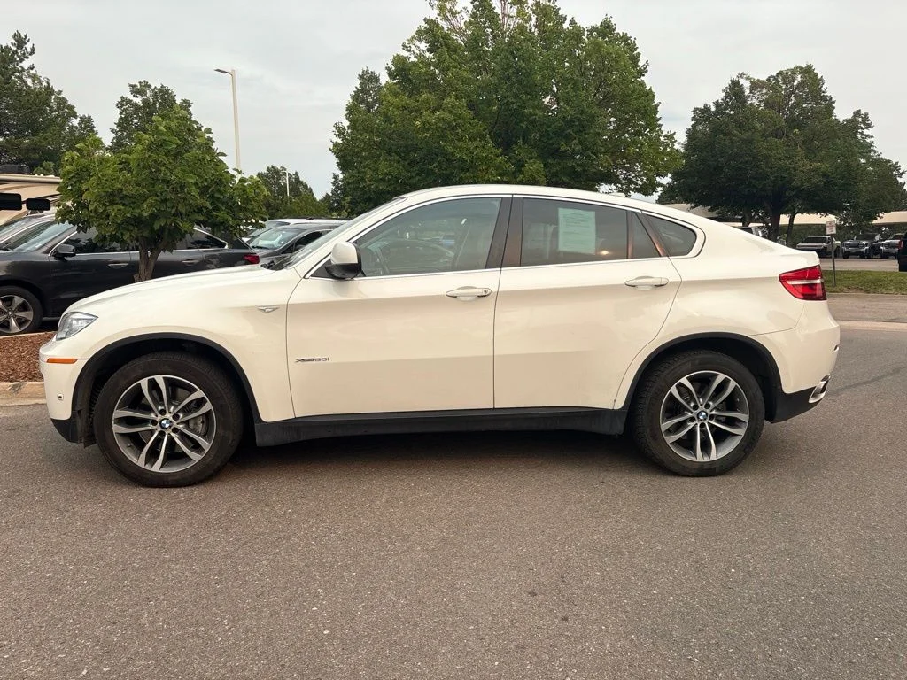 Used 2014 Alpine White BMW xDrive50i image 2