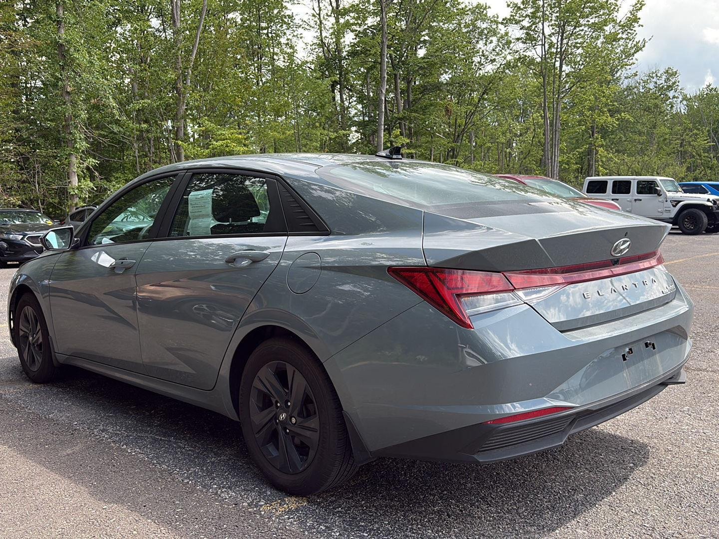 Used 2022 Electric Shadow Hyundai Blue image 5