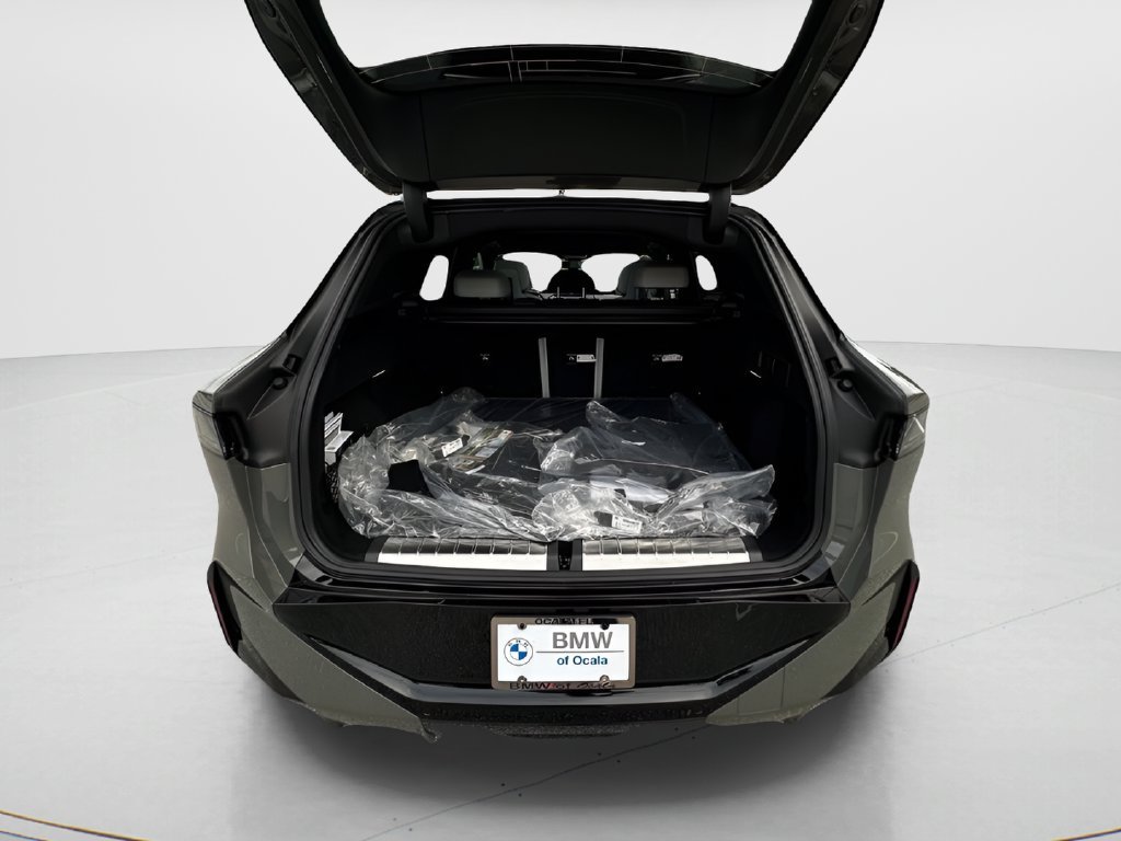 New 2027 Grey Pine Metallic BMW  image 22