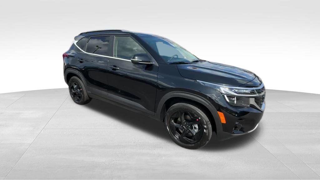 2026 Kia Seltos EX - Photo 9