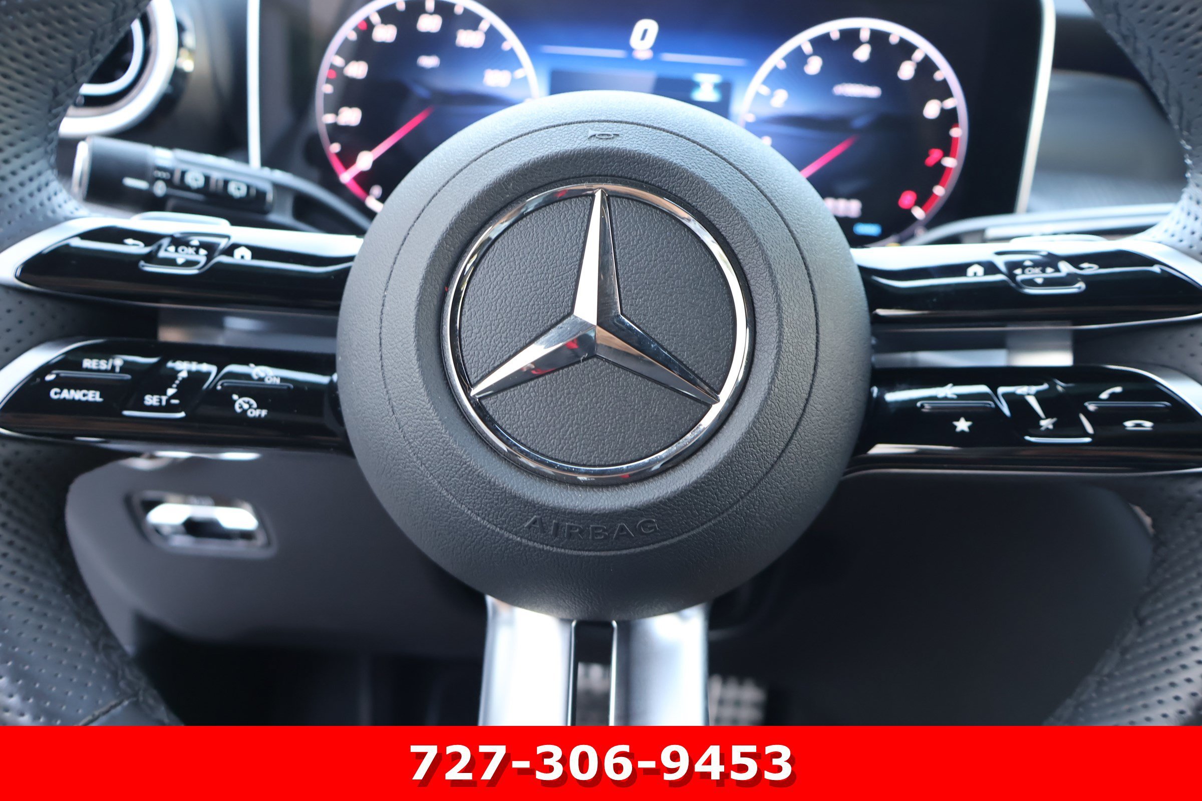 Certified Used 2025 Polar White Mercedes-Benz GLC 300 image 24