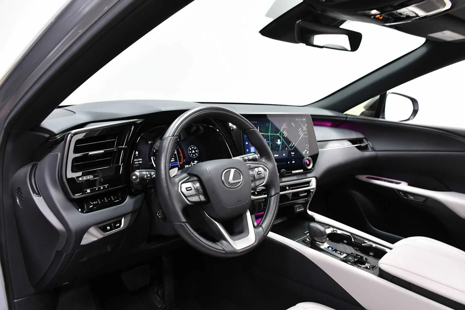 Certified Used 2025 IRIDIUM Lexus Premium Plus image 16
