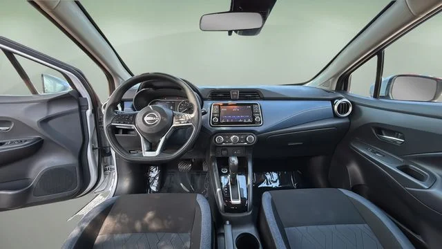 Used 2025 Silver Nissan 1.6 SV image 16