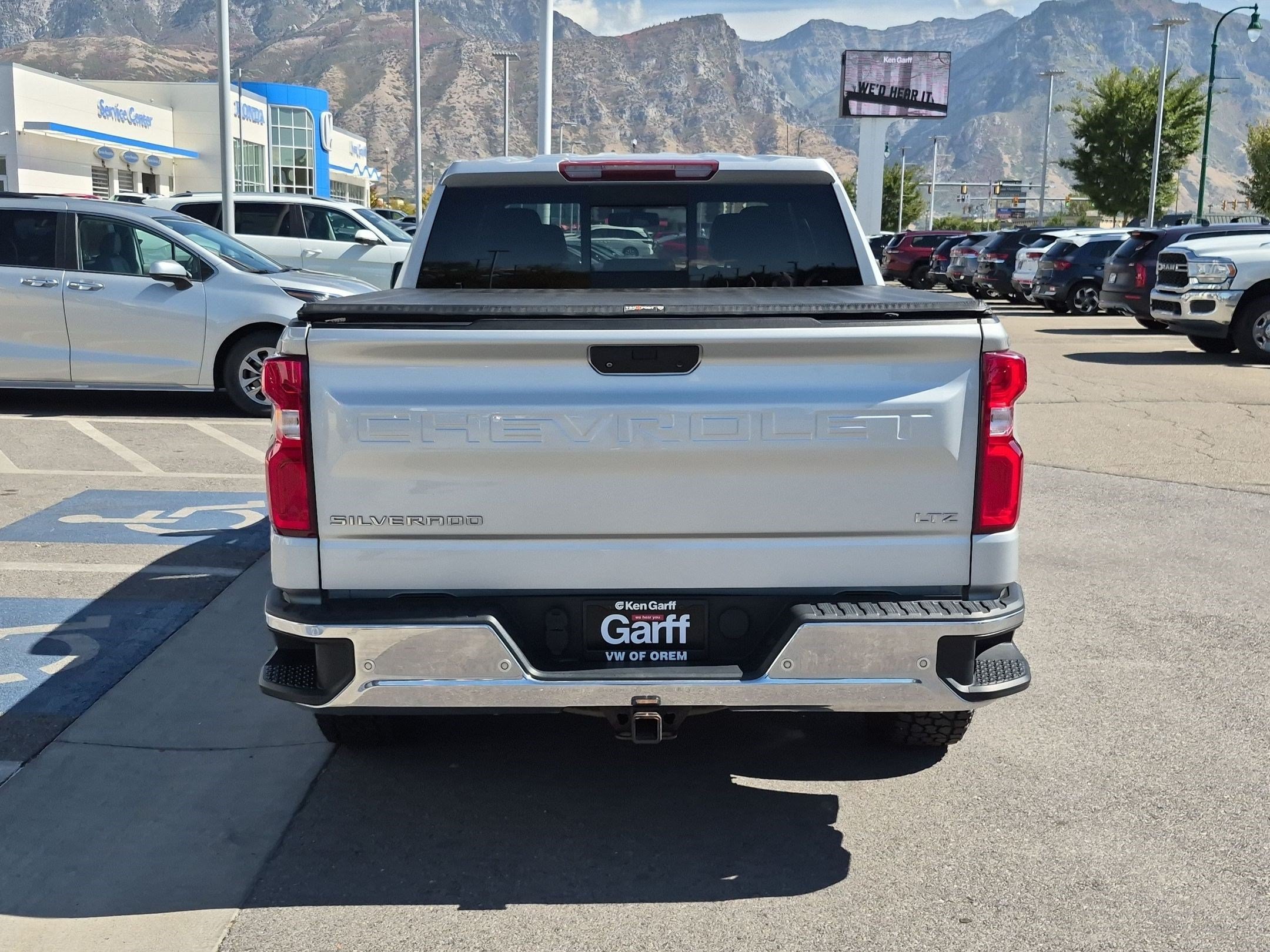 Used 2019 Silver Ice Metallic Chevrolet LTZ image 4