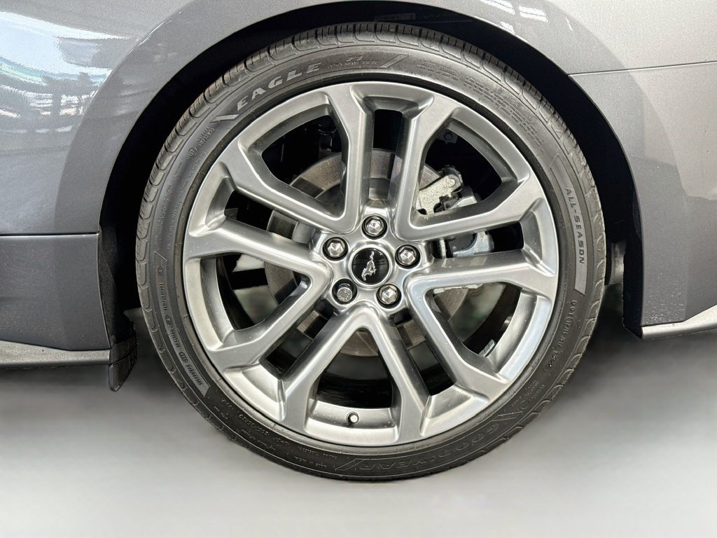 Used 2022 Carbonized Gray Metallic Ford GT Premium image 31