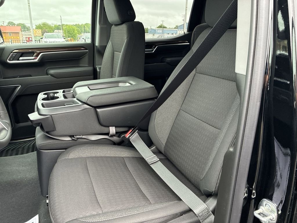 New 2026 Black Chevrolet LT (2FL) image 11