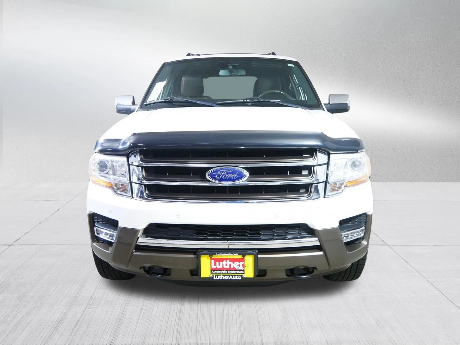 Used 2015 White Platinum Metallic Tri-Coat Ford King Ranch image 2