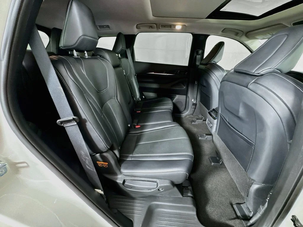 Certified Used 2023 White INFINITI PURE image 39