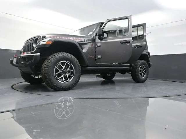 New 2026 Granite Crystal Metallic Clear-Coat Exterior Paint Jeep Rubicon image 30