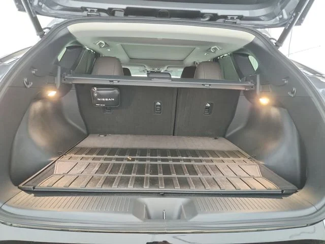 Used 2026 Gray Nissan Platinum image 55