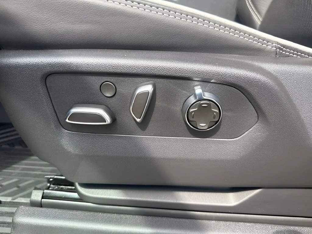 New 2026 Onyx Black GMC AT4X image 12