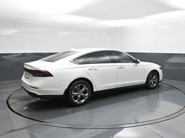 Used 2024 White Honda EX image 15