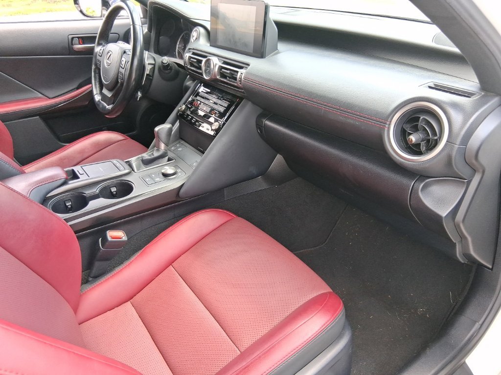 2021 Lexus IS 300 - Photo 15