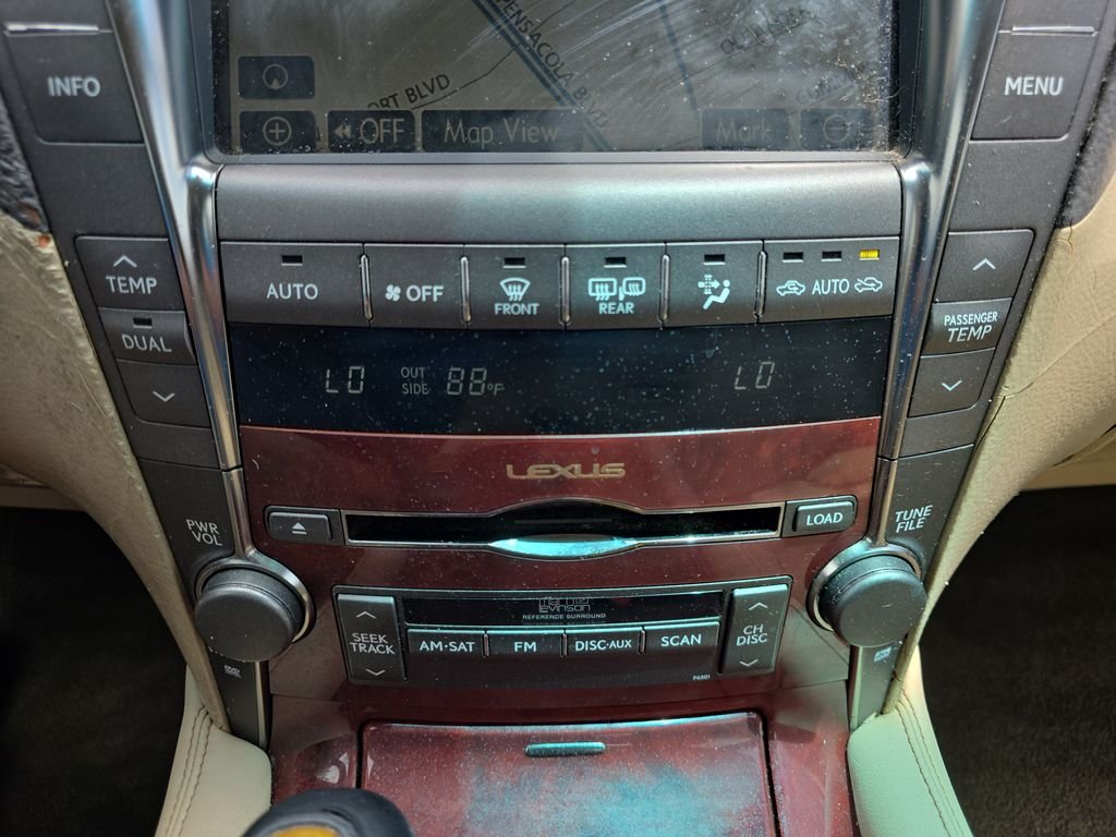 Used 2008  Lexus 460 image 25