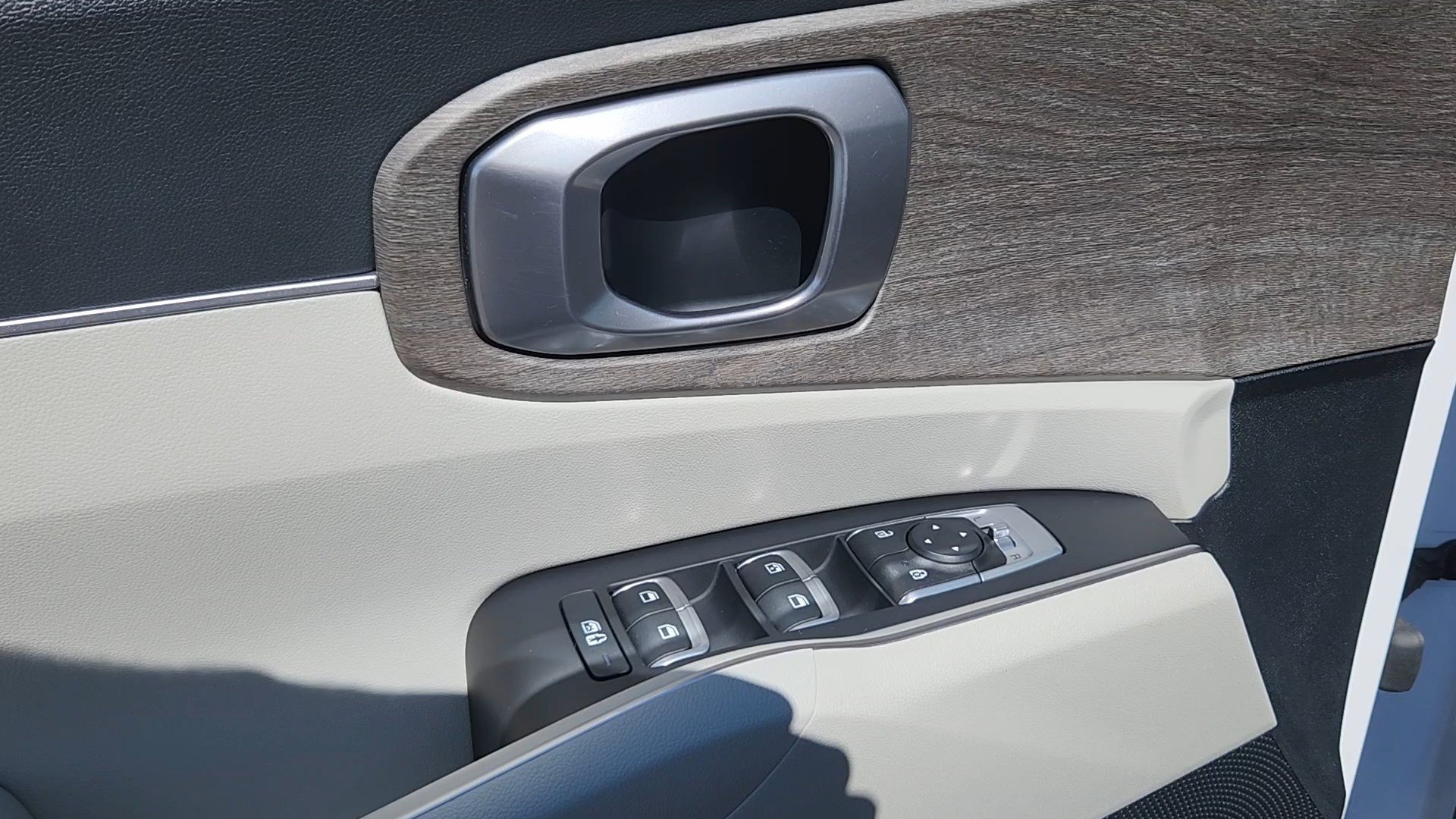 2022 Kia Sorento X-Line S - Photo 7