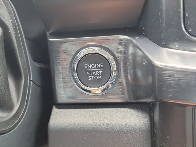 New 2026 Avalanche Ford Lariat image 30