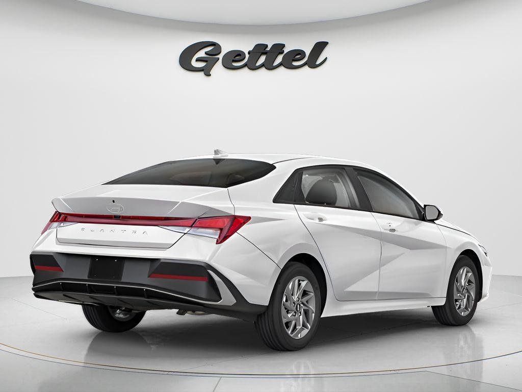 New 2026 White Hyundai SEL Sport image 3