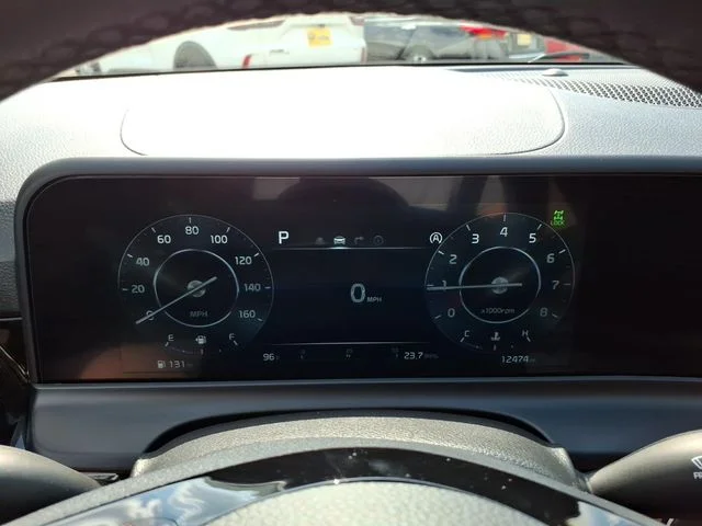 Used 2024 White Kia S image 17