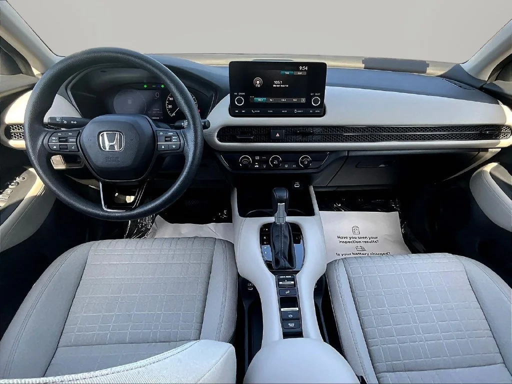 Used 2025 Nordic Forest Pearl Honda LX image 9