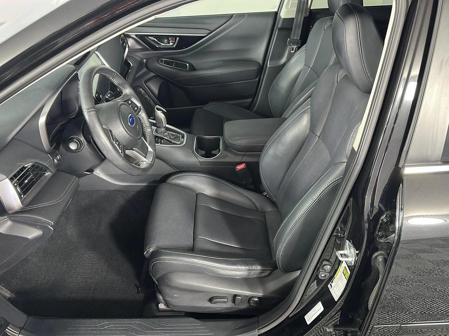 Used 2024 Crystal Black Silica Subaru Limited image 16