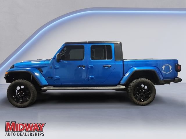 Certified Used 2020 Blue Jeep Overland image 2
