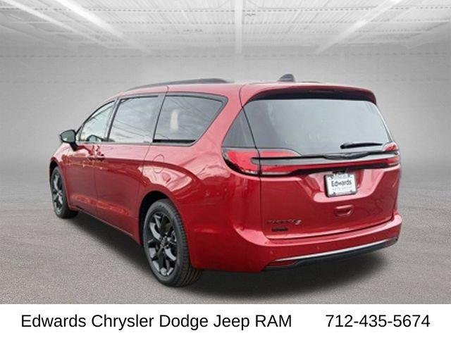 2026 Chrysler Pacifica Select - Photo 6