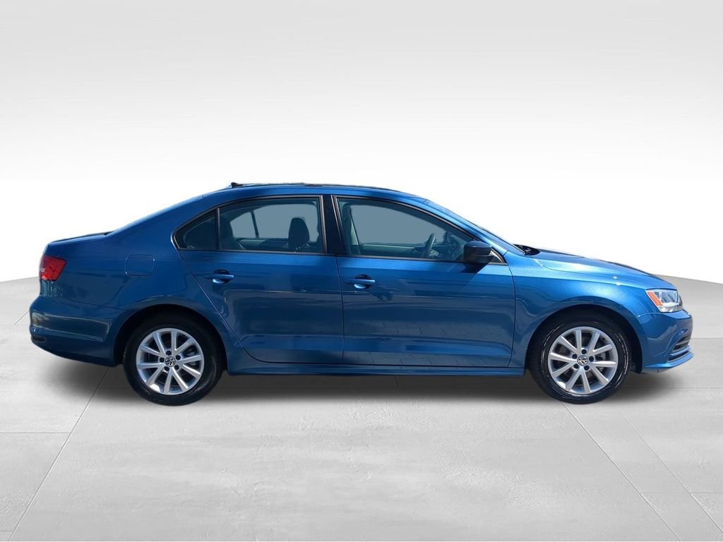 Used 2015 Blue Volkswagen 1.8T SE image 3