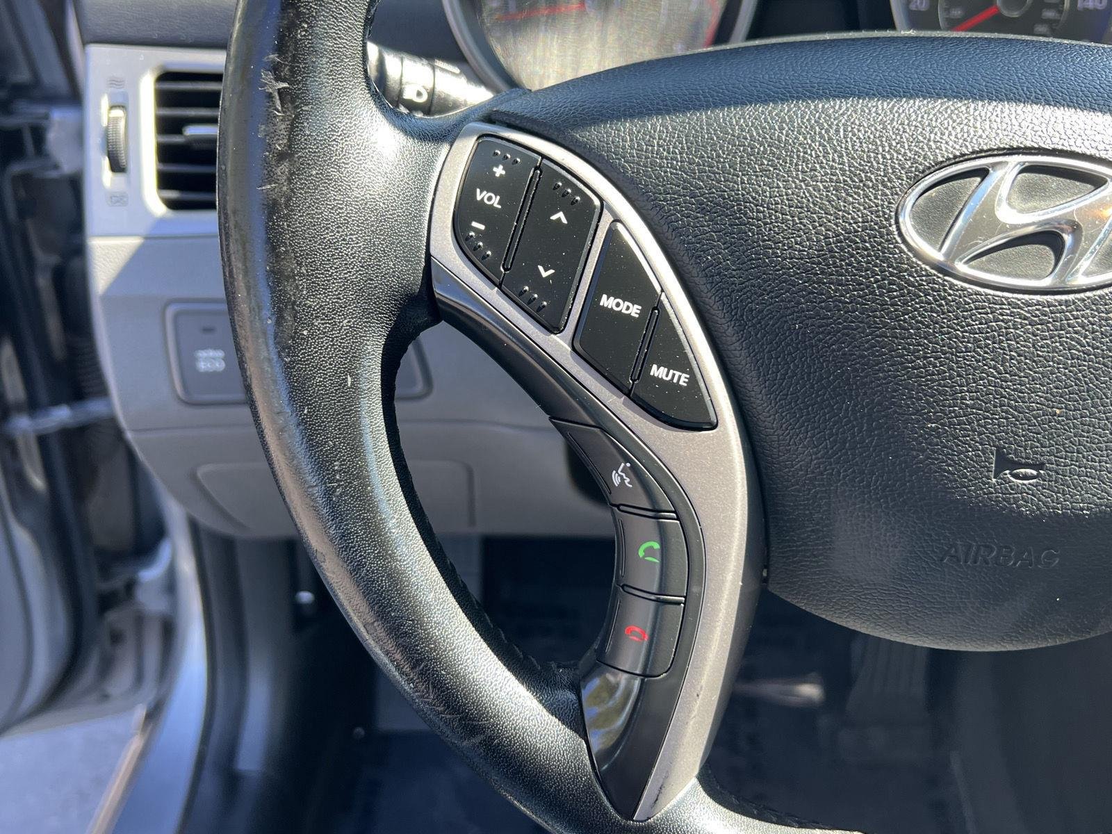 Used 2013 Titanium Gray Metallic Hyundai Limited image 33