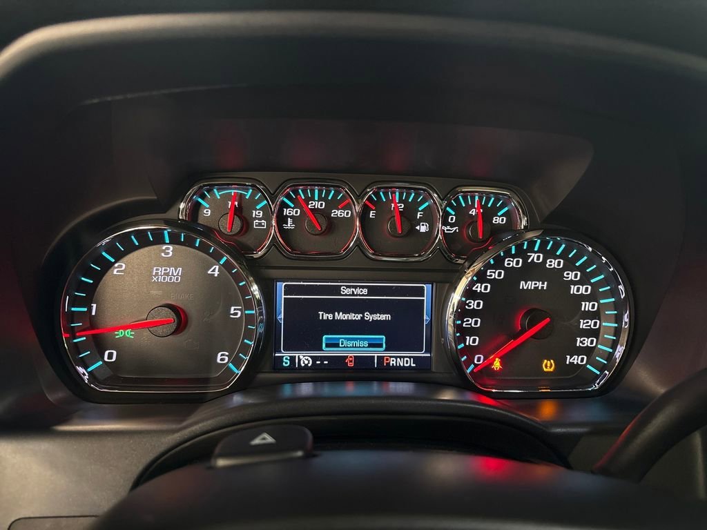 Used 2017 DEEP OCEAN BLUE METALLIC Chevrolet High Country image 21