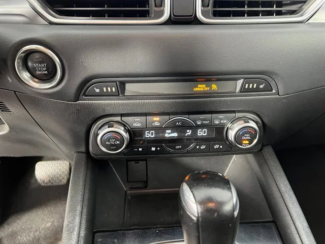 Used 2018 White Mazda Touring image 29