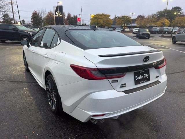 New 2026 Wind Chill Pearl with Midnight Black Metallic roof <sup>1</sup> Toyota  XSE AWD image 8