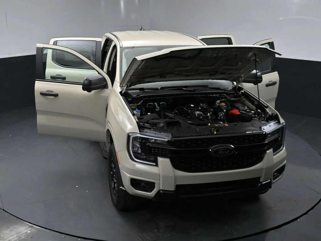 New 2026 Beige Ford XLT image 38