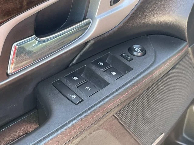 Used 2014 Red GMC Denali image 13
