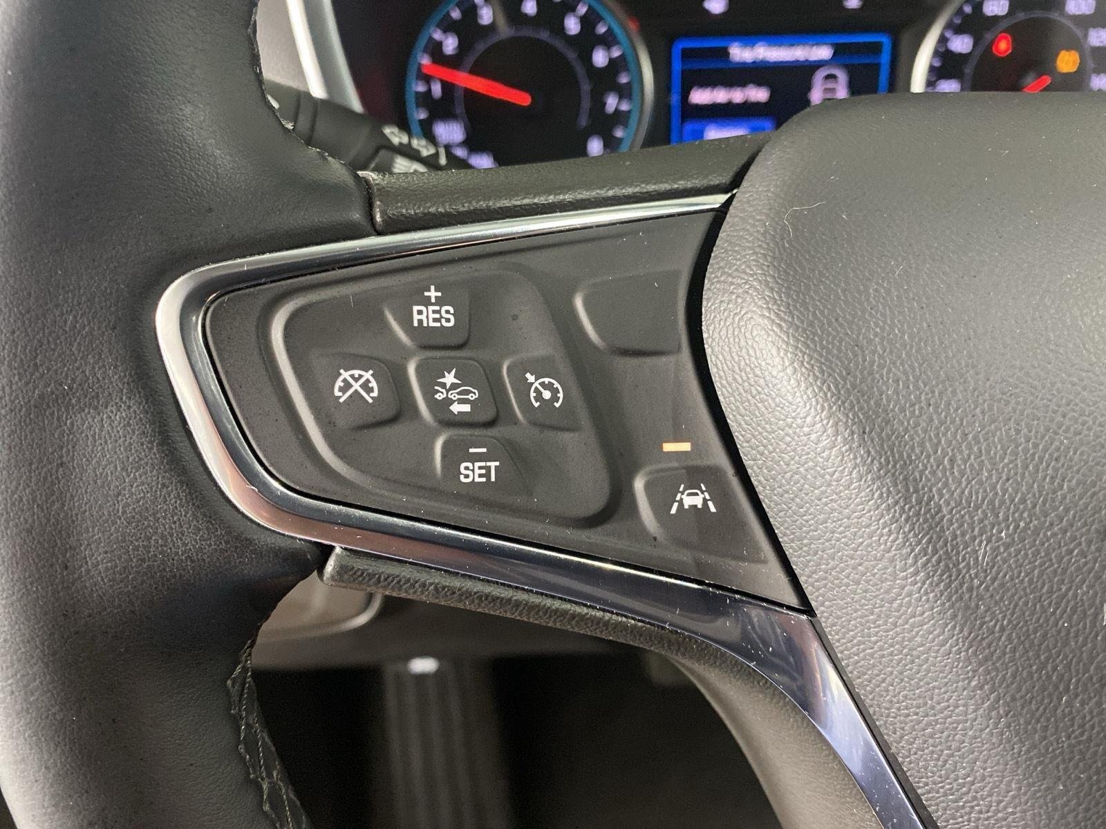 Used 2024 Summit White Chevrolet  image 14