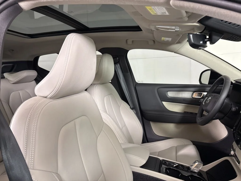 New 2026 Forest Lake Volvo Plus image 17