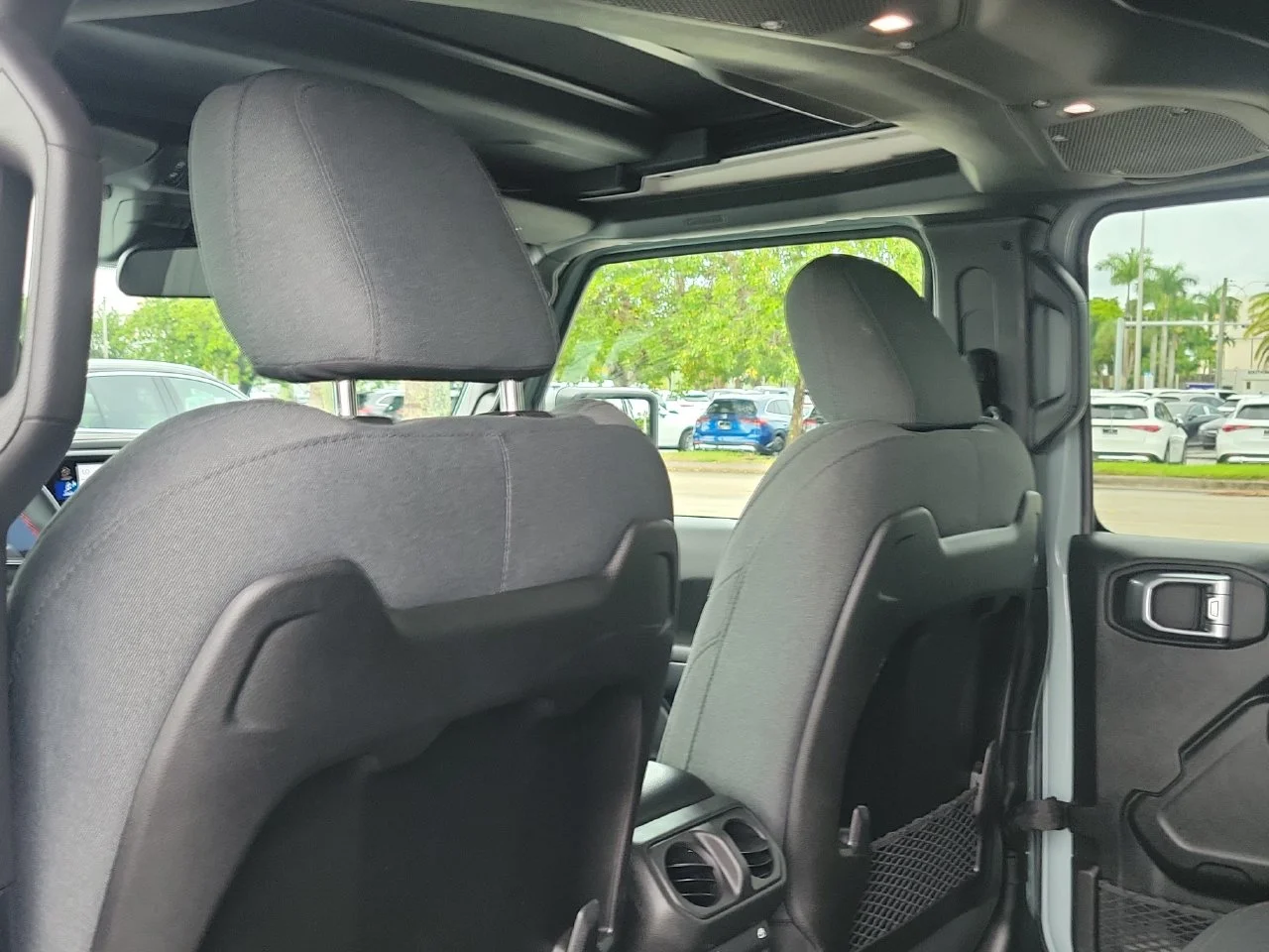 Used 2024 Gray Jeep Rubicon image 15