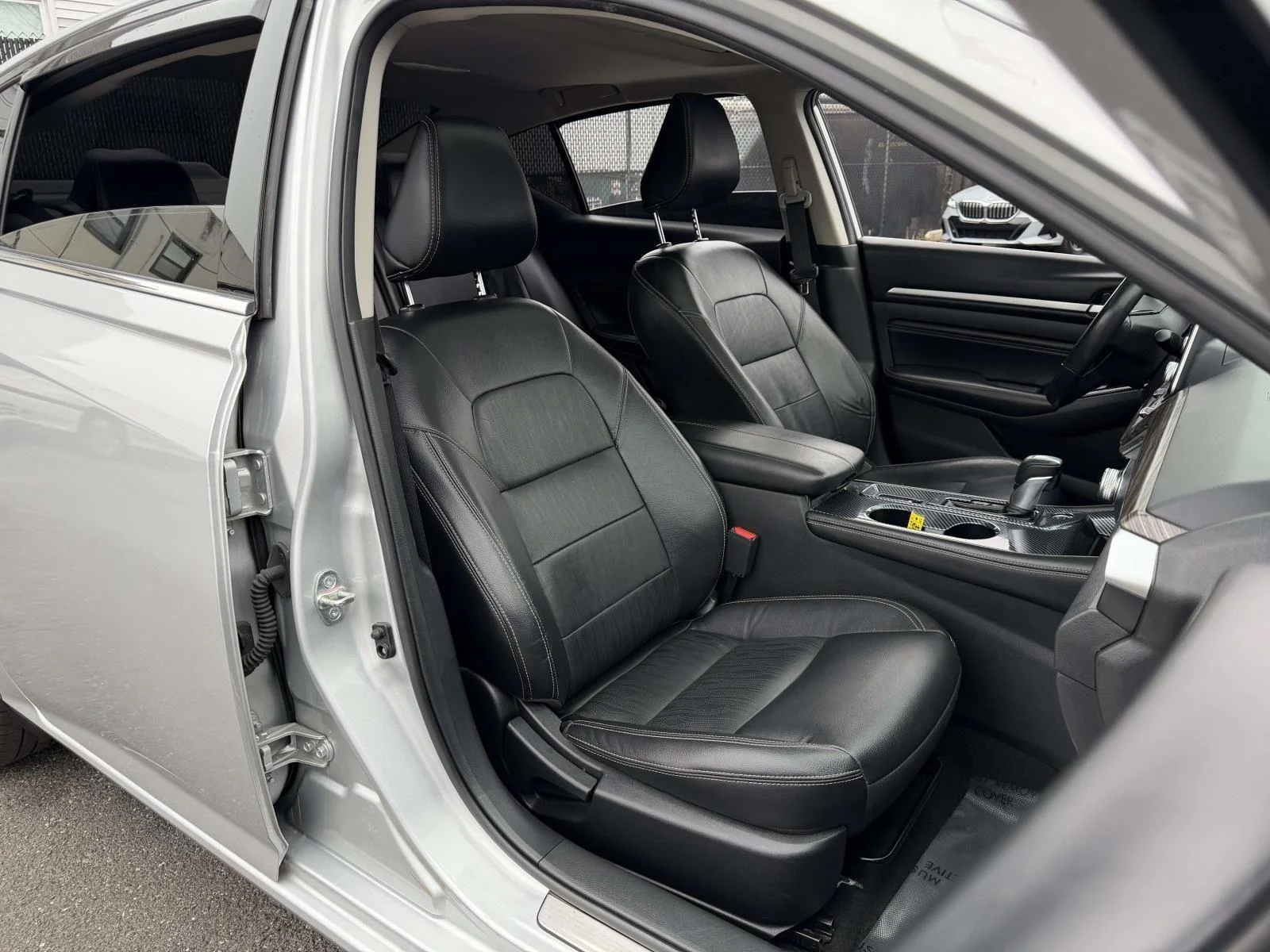 2022 Nissan Altima SL - Photo 11