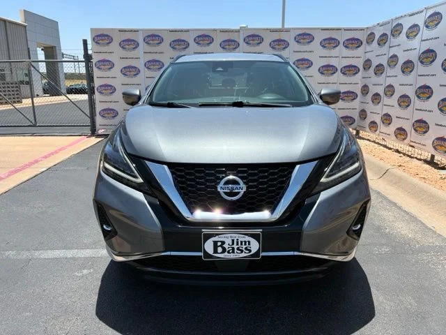 Used 2022 Gun Metallic Nissan SV image 3