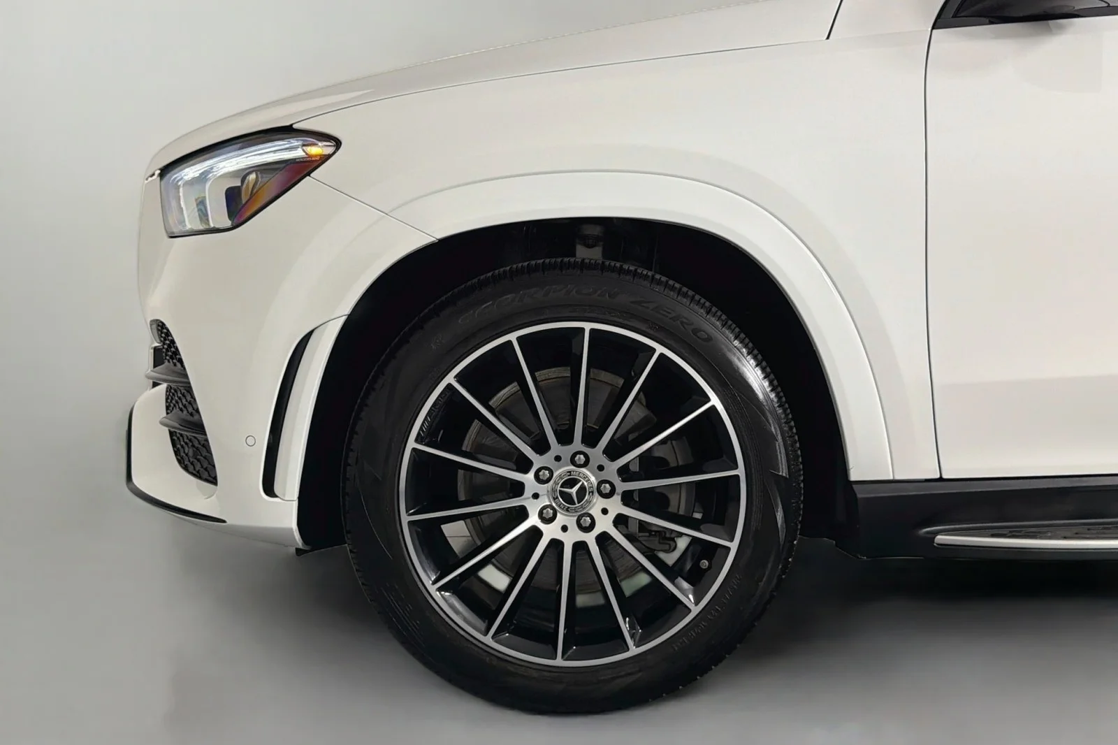 Certified Used 2023 Polar White Mercedes-Benz 450 image 11